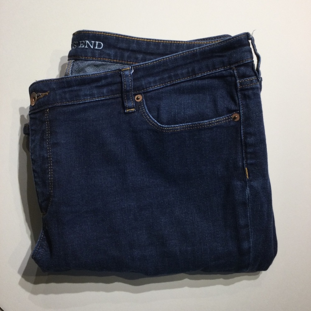 Lands End size 18 mid-rise bootcut jeans 32 inseam